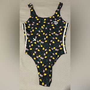 Adidas  Women’s Originals  all-over floral print Swimsuit Size Medium// NW/OT